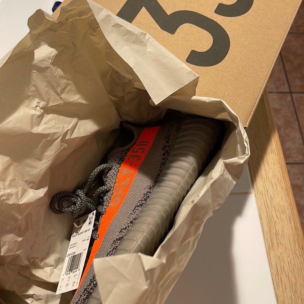 Yeezy Boost 350 V2 Beluga